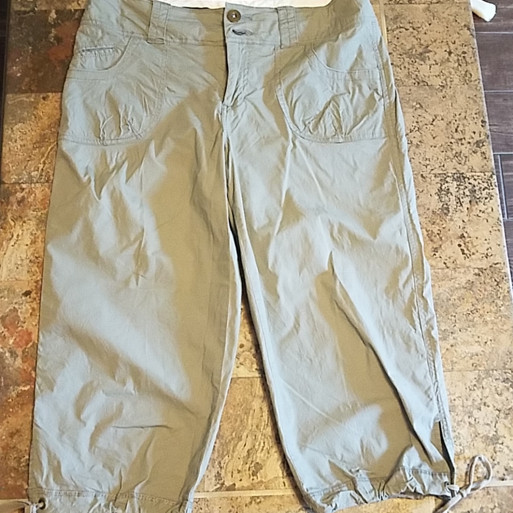 Crop pants
